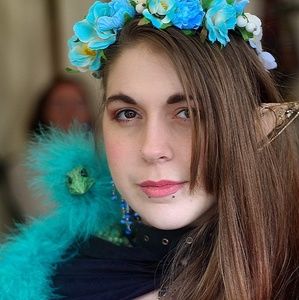 Meet your Posher, Kacia